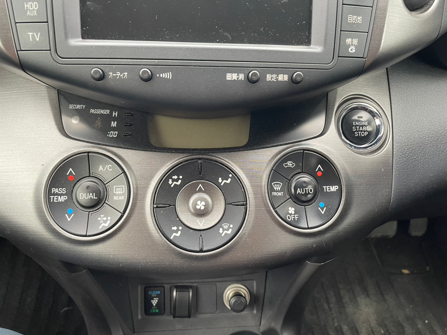 1066 TOYOTA VANGUARD 240S 2008 Milage: 86,233 Km