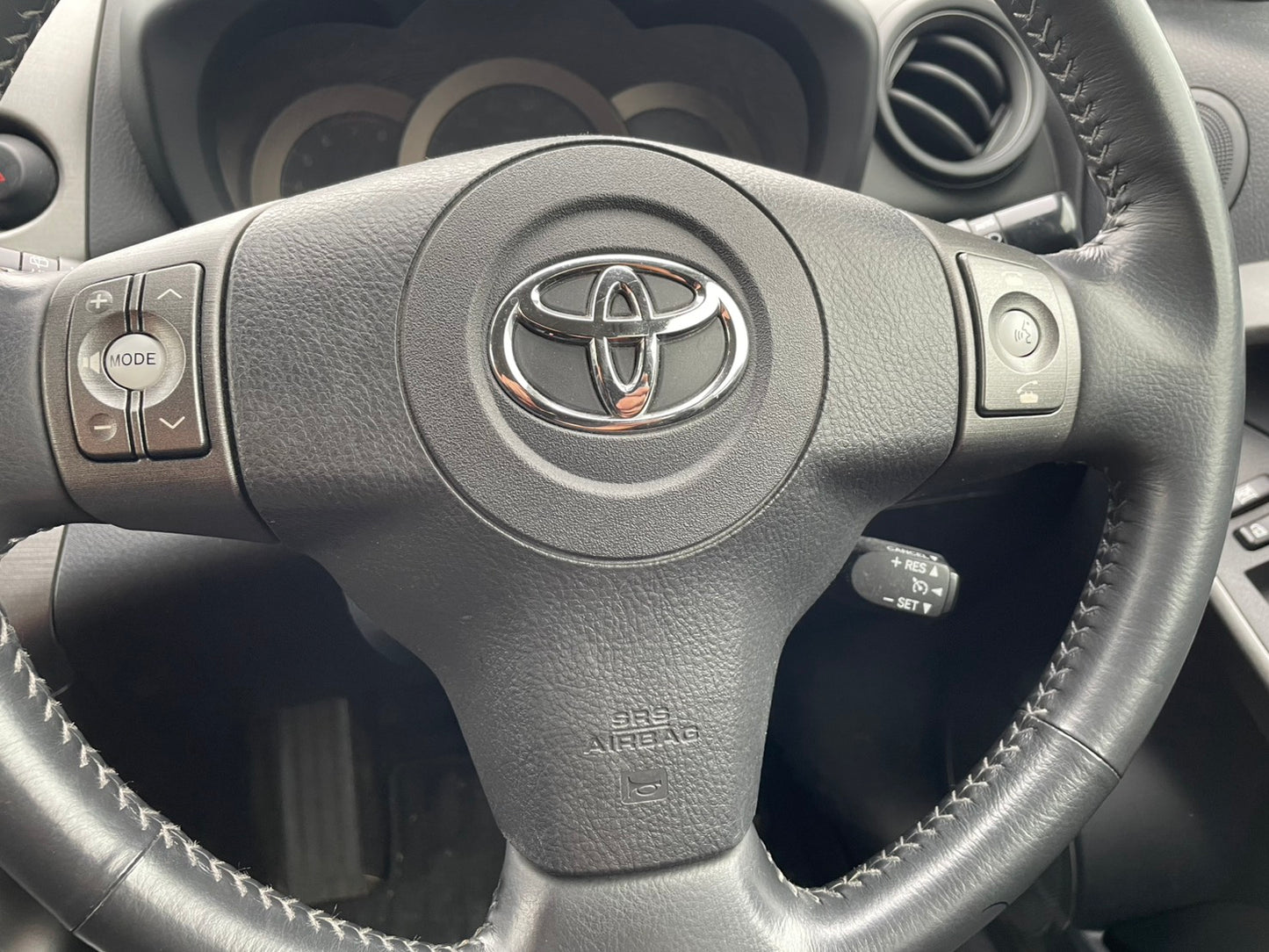 1066 TOYOTA VANGUARD 240S 2008 Milage: 86,233 Km