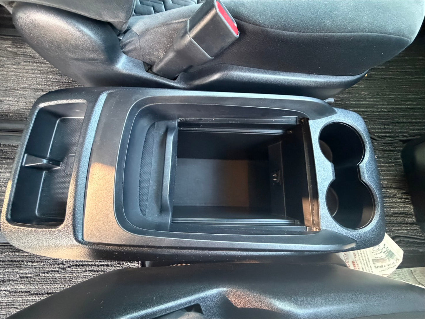 1067 TOYOTA ALPHARD S 2015 Milage: 116,543 Km