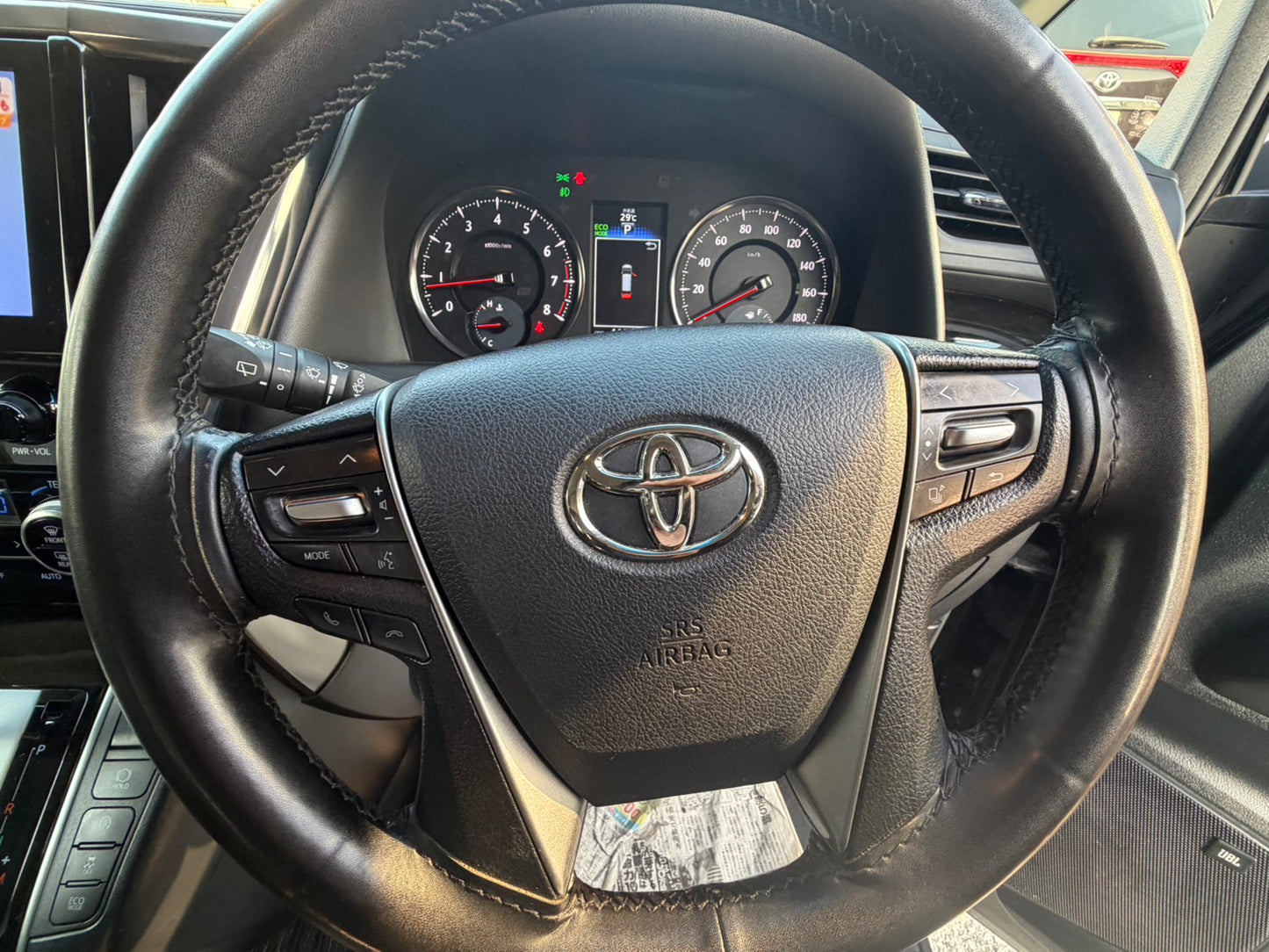 1067 TOYOTA ALPHARD S 2015 Milage: 116,543 Km