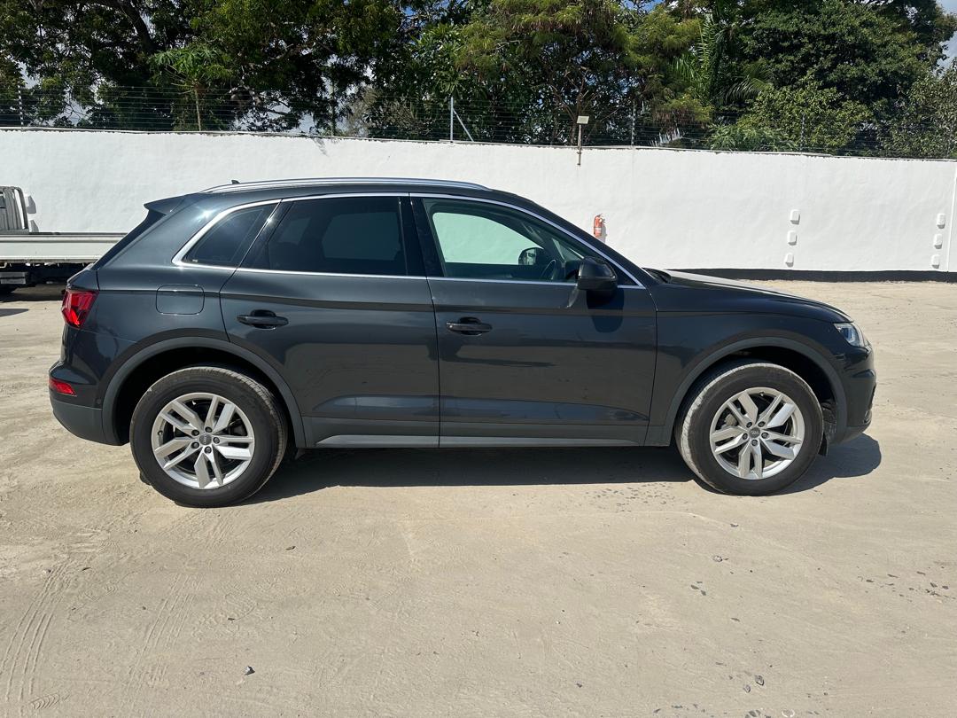 619. AUDI Q5 40TDI Quattro 2019