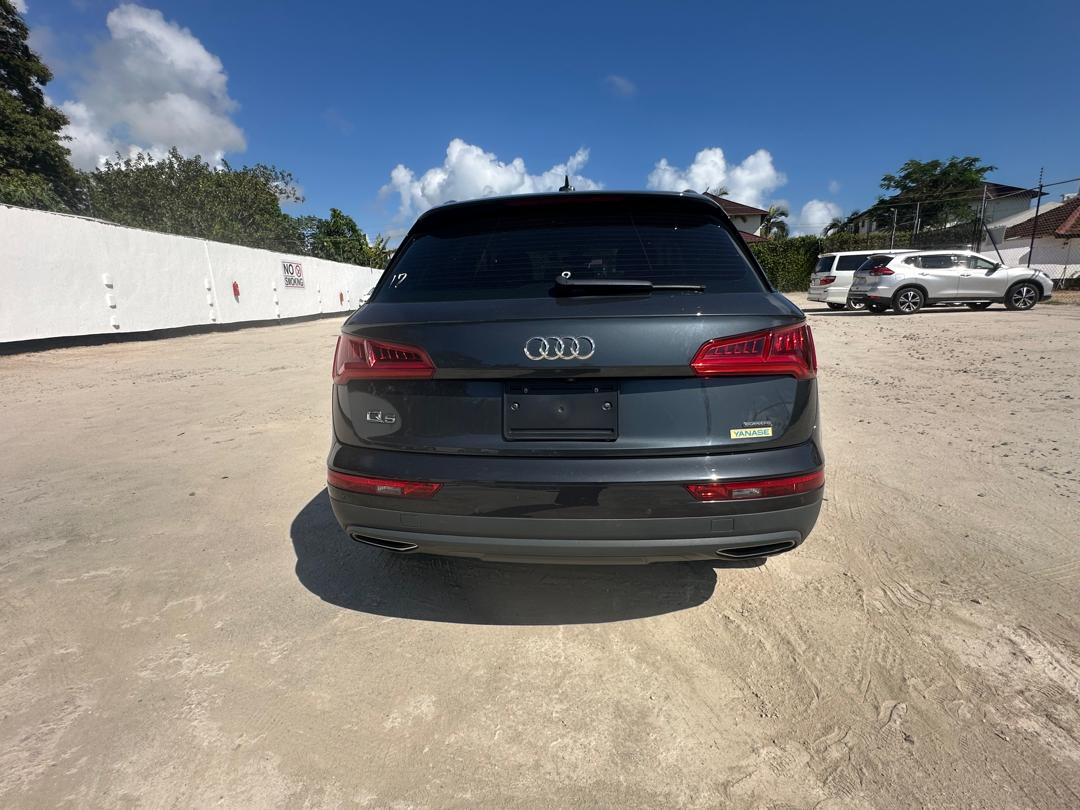 619. AUDI Q5 40TDI Quattro 2019