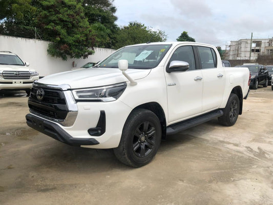 951. TOYOTA HILUX X 2020 / Milage: 66,462 Km