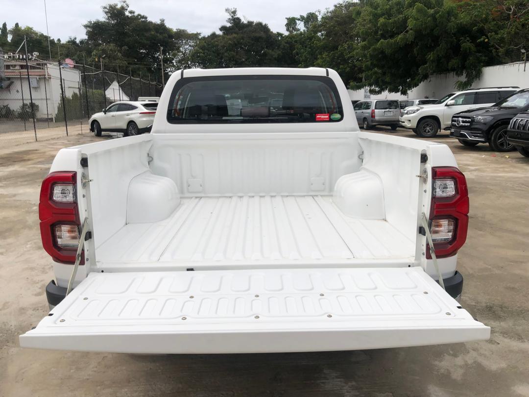 951. TOYOTA HILUX X 2020 / Milage: 66,462 Km