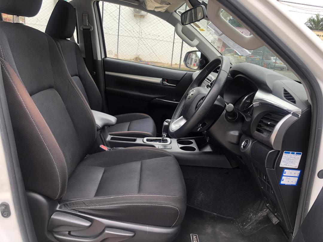 951. TOYOTA HILUX X 2020 / Milage: 66,462 Km