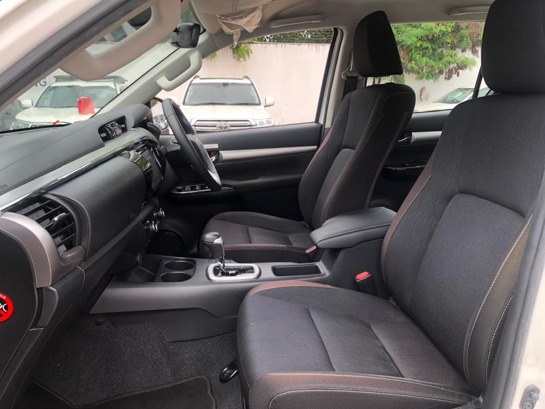 951. TOYOTA HILUX X 2020 / Milage: 66,462 Km