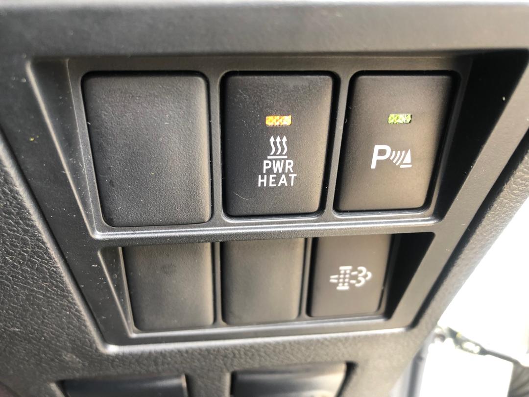 951. TOYOTA HILUX X 2020 / Milage: 66,462 Km