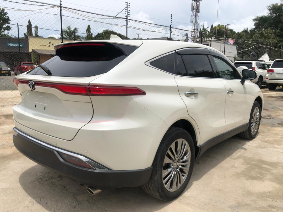 966. TOYOTA HARRIER Z Leather Package 2020 / Milage: 29,100 Km/brand new front tire