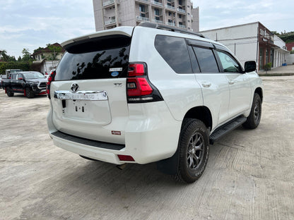 956. TOYOTA LAND CRUSER PRADO TX 2018