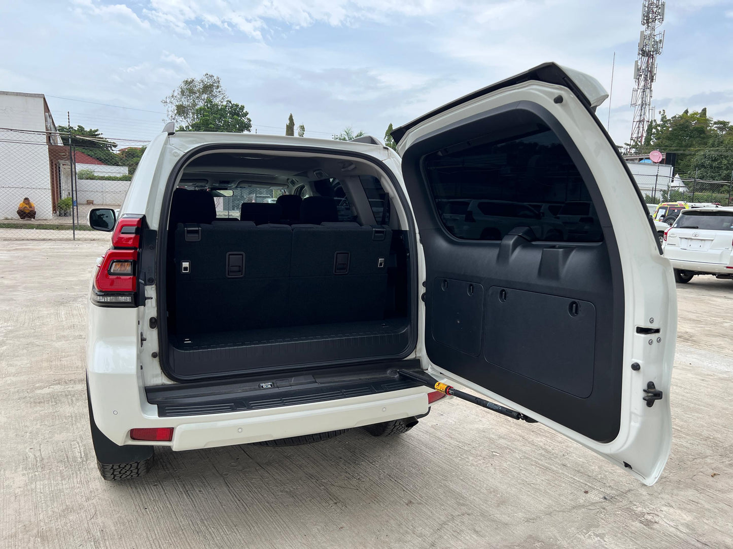 956. TOYOTA LAND CRUSER PRADO TX 2018