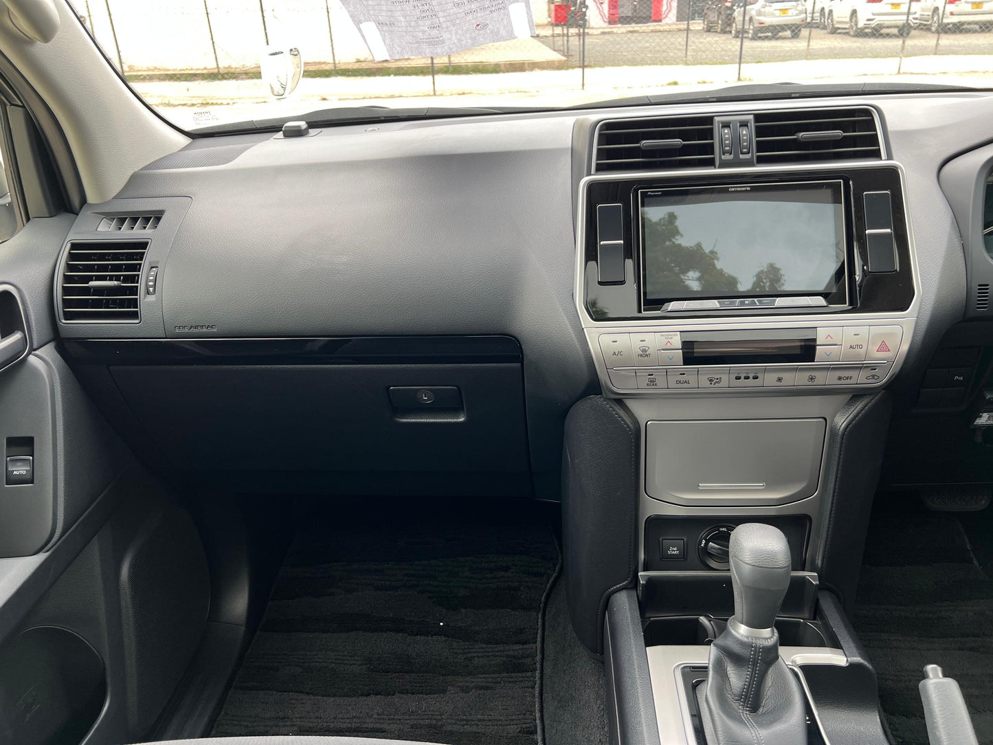956. TOYOTA LAND CRUSER PRADO TX 2018