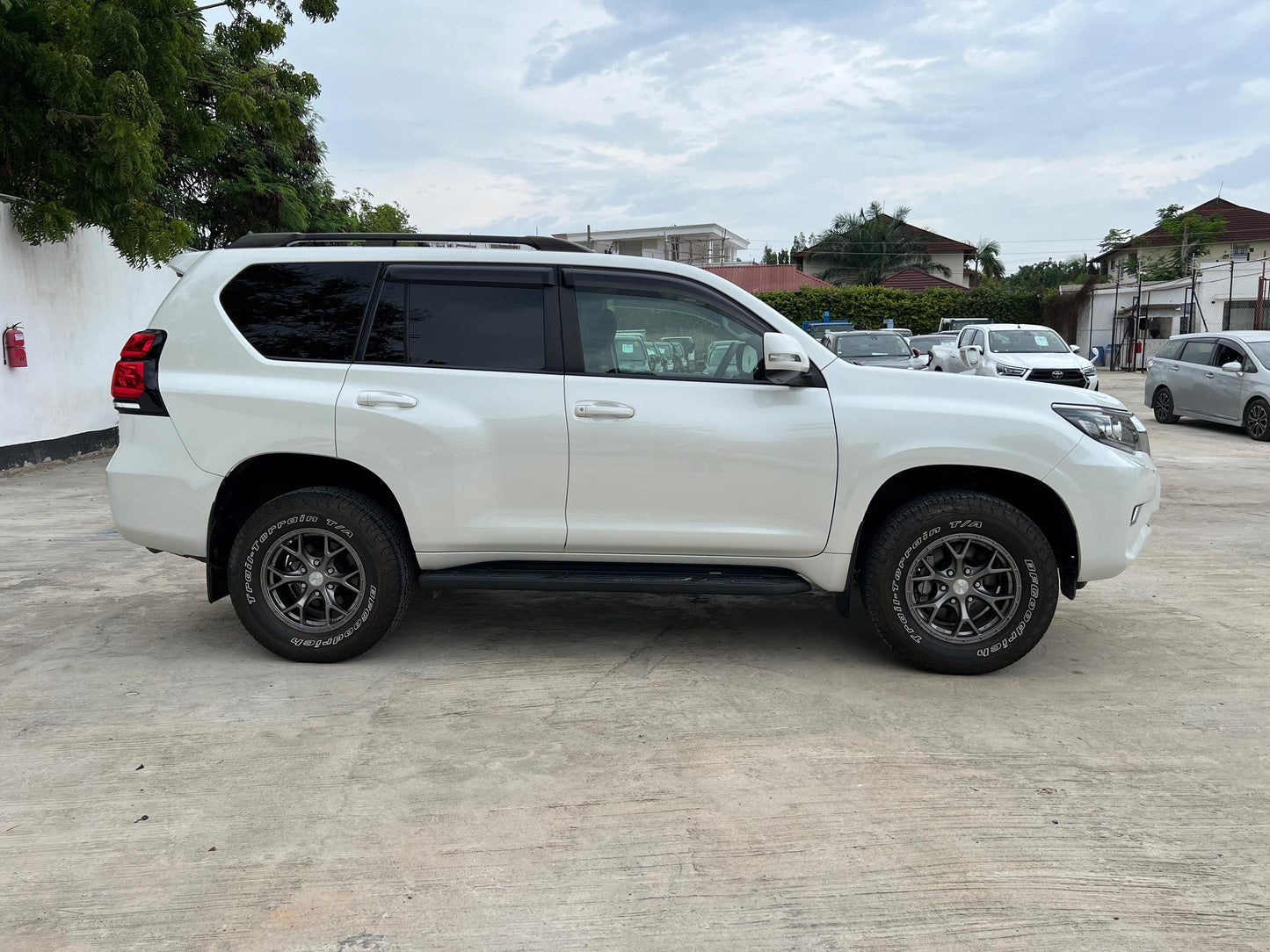 956. TOYOTA LAND CRUSER PRADO TX 2018