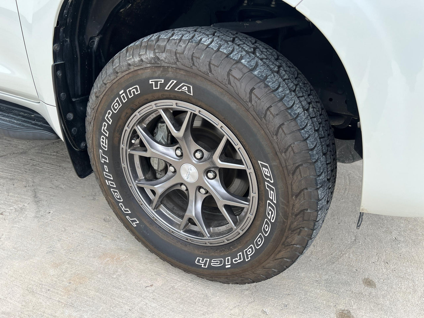956. TOYOTA LAND CRUSER PRADO TX 2018
