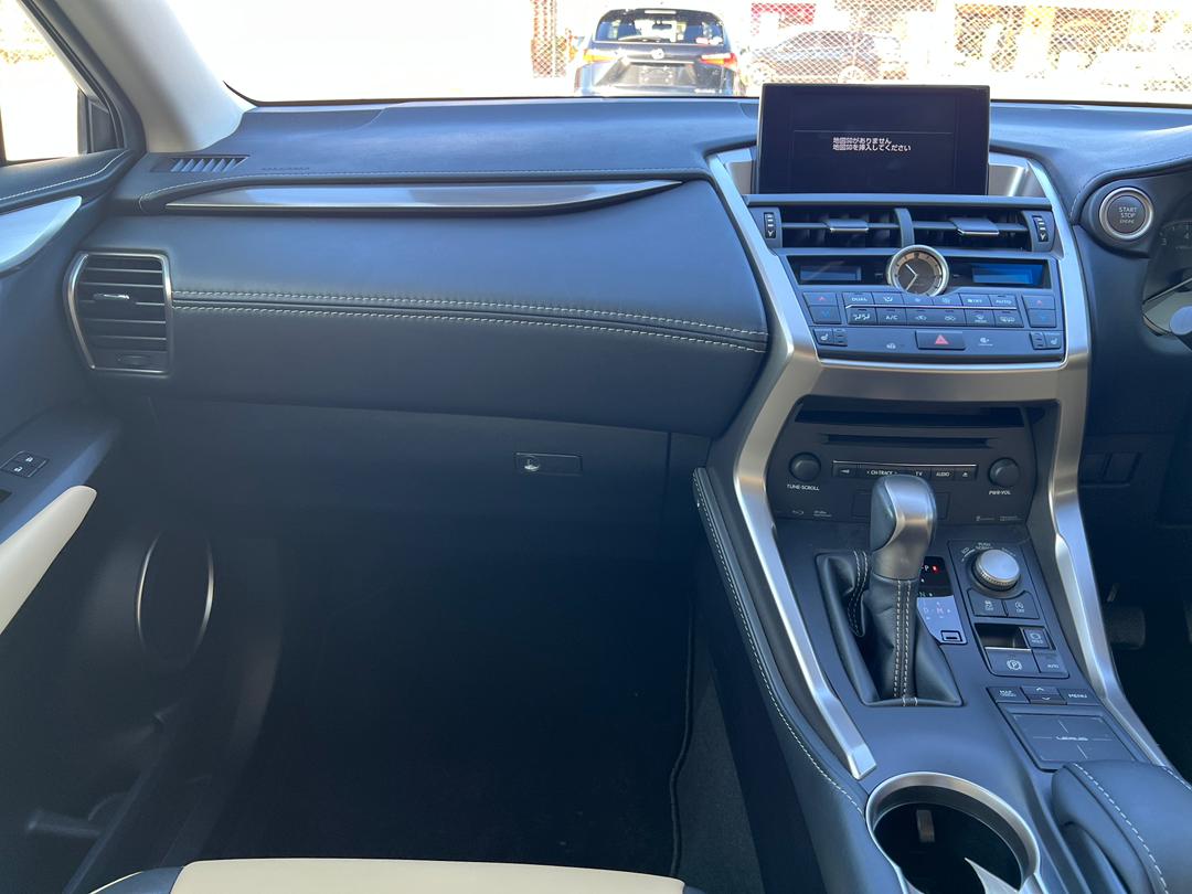 975. LEXUS NX 200t I-package 2016/Milage: 43,510 Km/lWhite leather