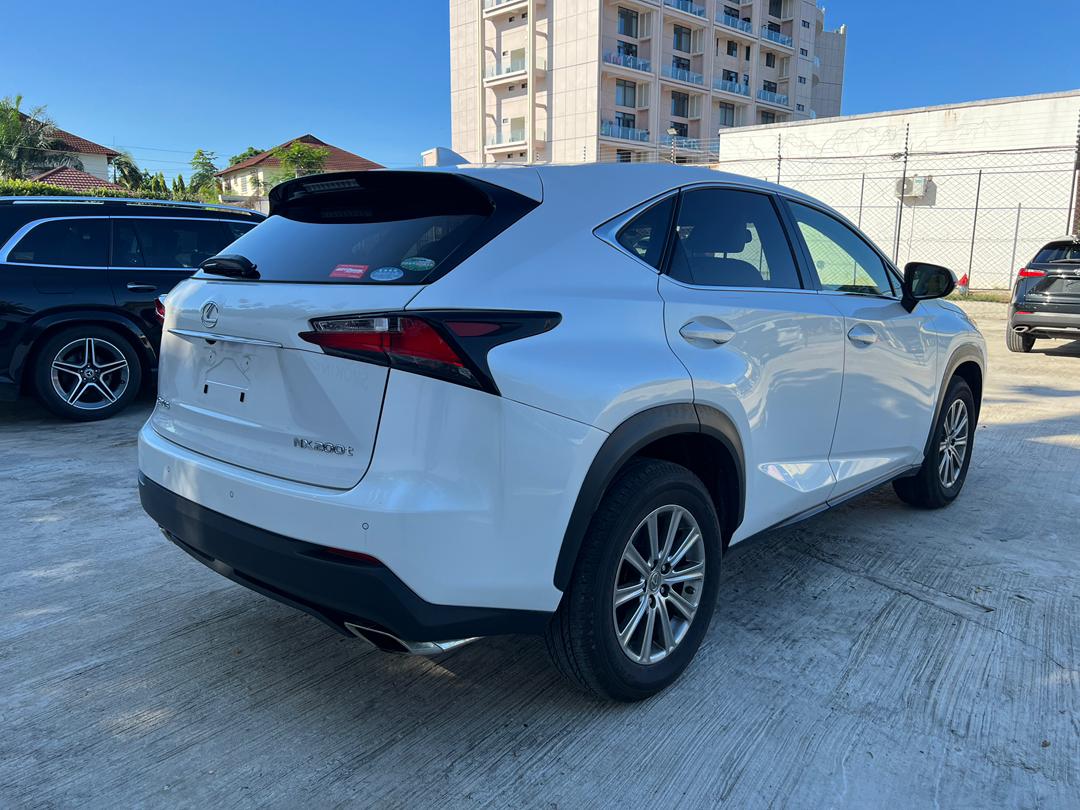 975. LEXUS NX 200t I-package 2016/Milage: 43,510 Km/lWhite leather