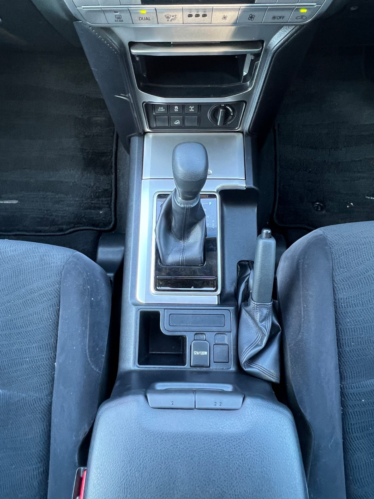 964. TOYOTA LAND CRUSER PRADO TX 2022