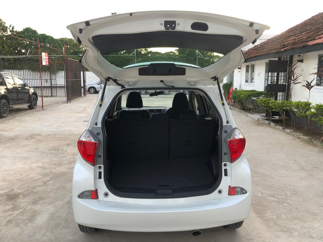 980. TOYOTA RACTIS S 2013