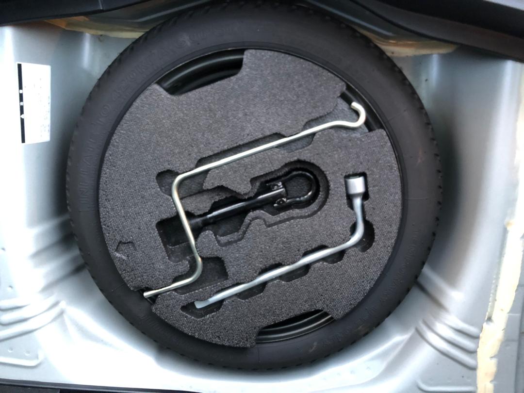 980. TOYOTA RACTIS S 2013