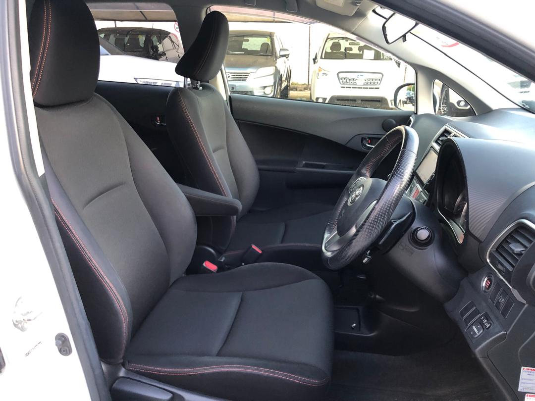 980. TOYOTA RACTIS S 2013