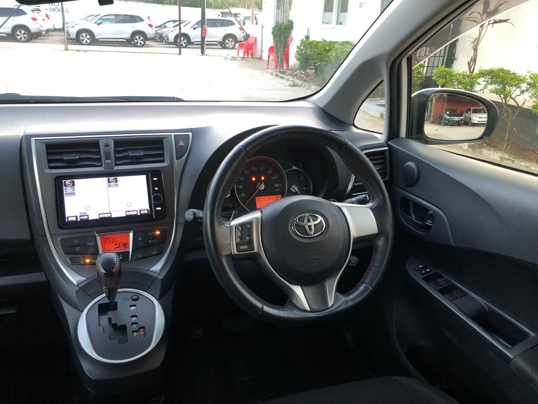 980. TOYOTA RACTIS S 2013