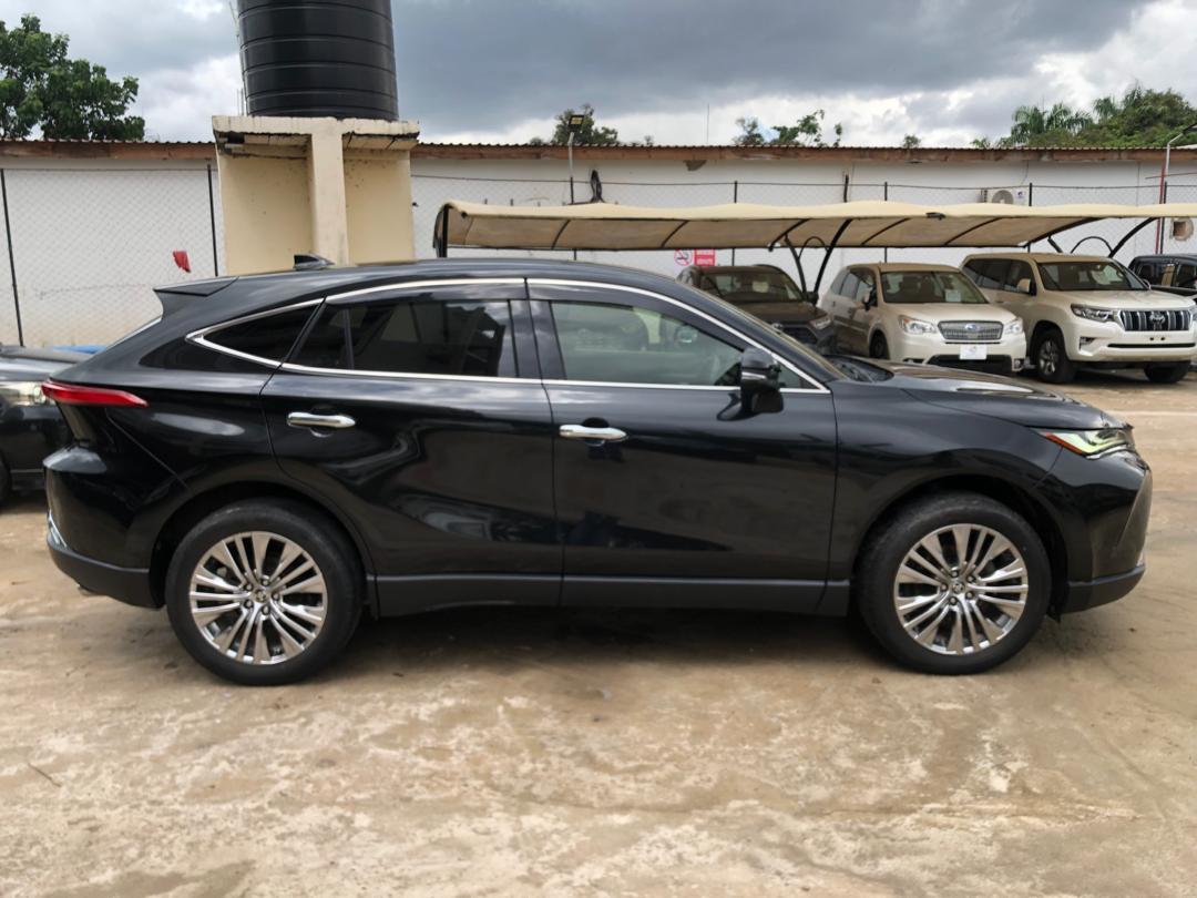 997. TOYOTA HARRIER Z 2020