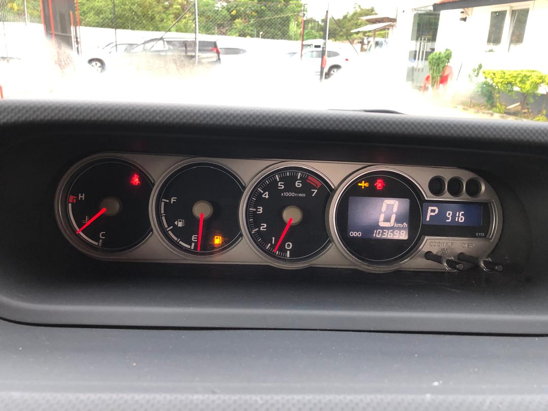 998. TOYOTA RUMION 1.8S AERO TOURER 2009