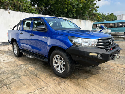 983. TOYOTA HILUX X WINCH ROLL BAR 2019/Milage: 27,200 Km