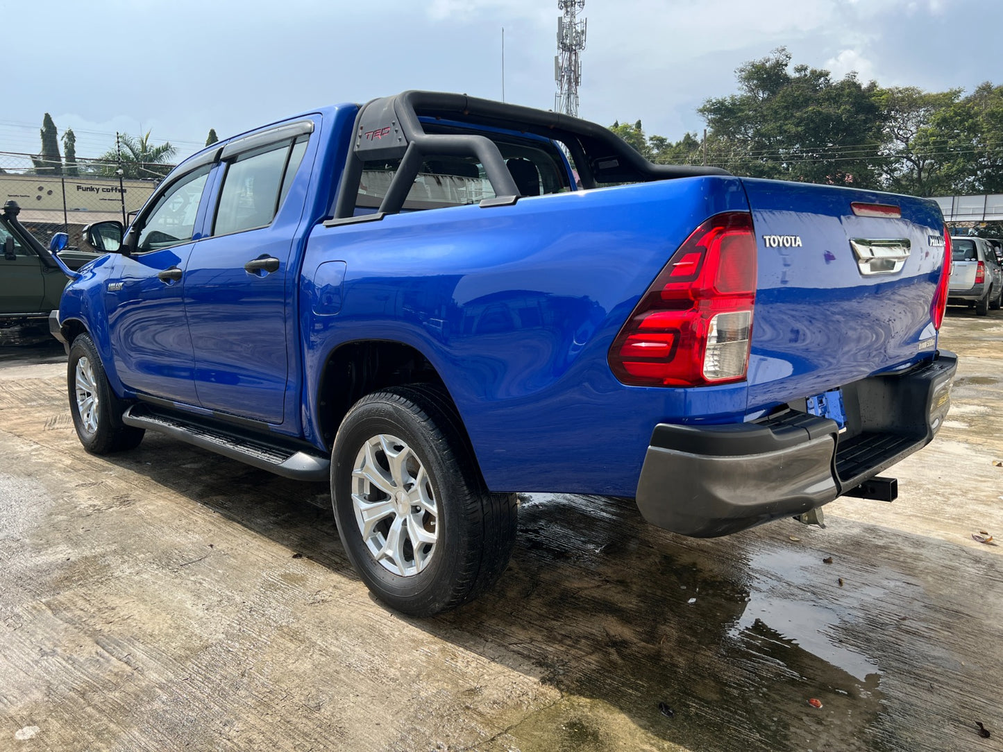 983. TOYOTA HILUX X WINCH ROLL BAR 2019/Milage: 27,200 Km