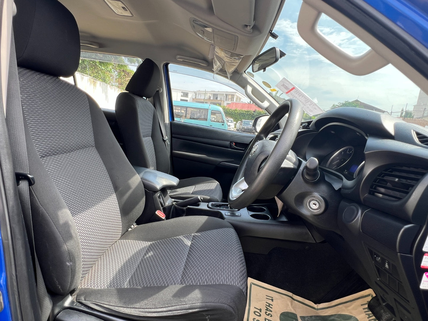 983. TOYOTA HILUX X WINCH ROLL BAR 2019/Milage: 27,200 Km