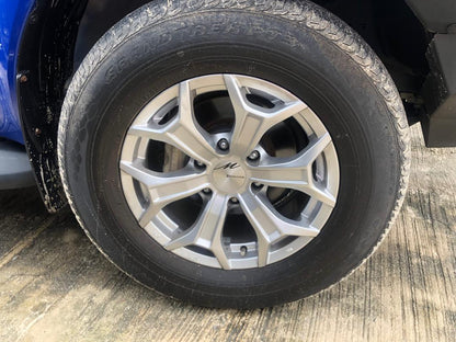 983. TOYOTA HILUX X WINCH ROLL BAR 2019/Milage: 27,200 Km