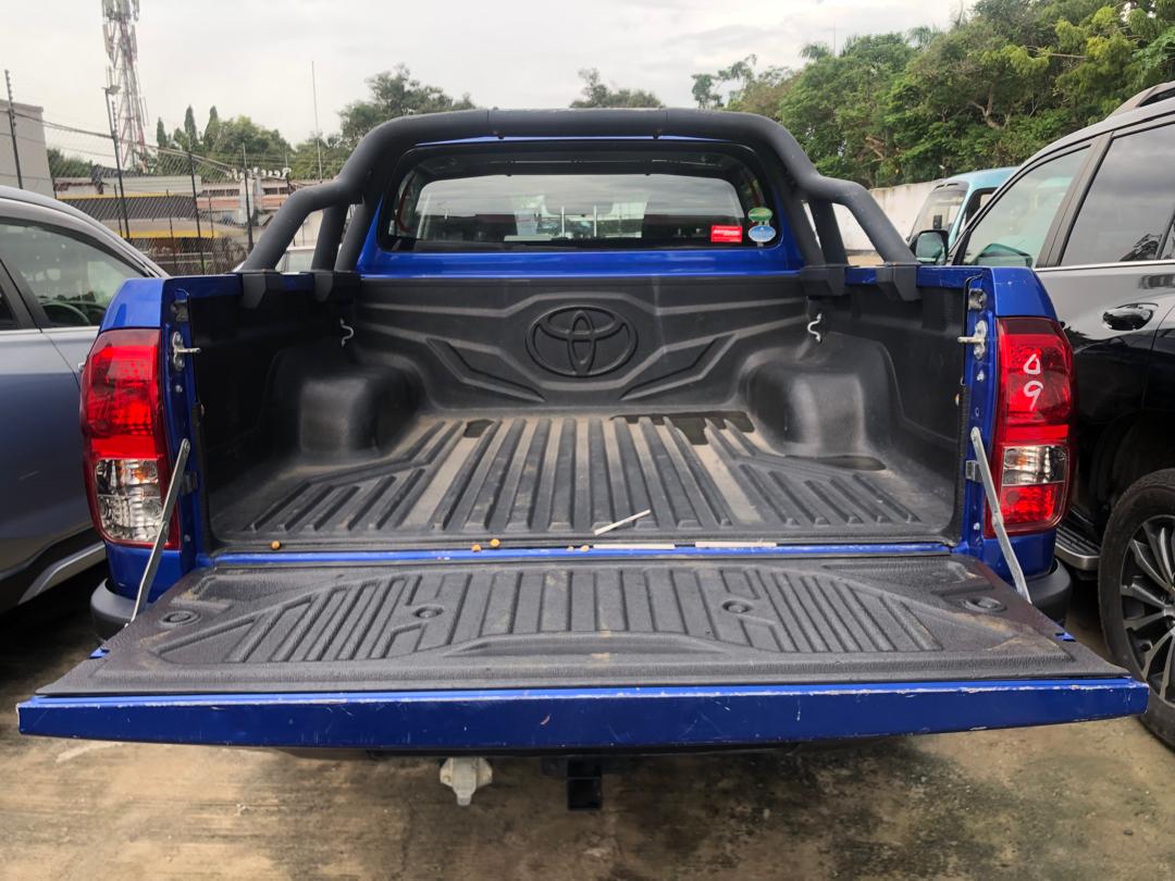 983. TOYOTA HILUX X WINCH ROLL BAR 2019/Milage: 27,200 Km