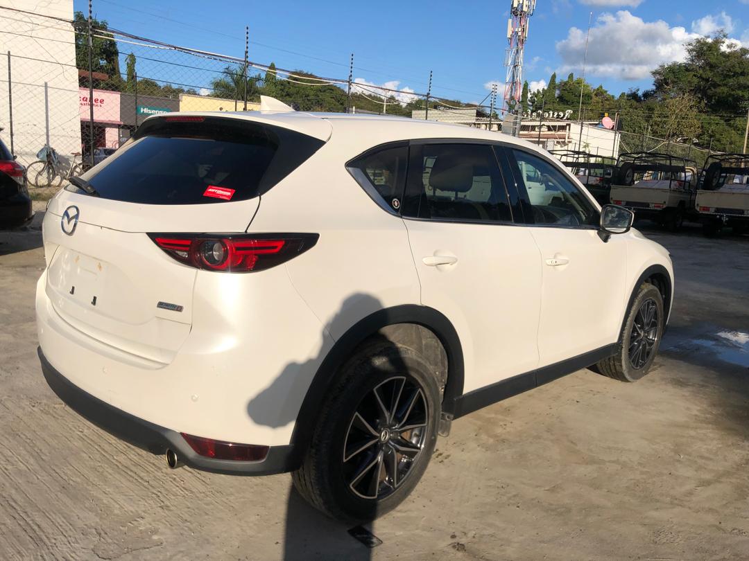 1028 CX-5 XD L package  white genuine leather seat