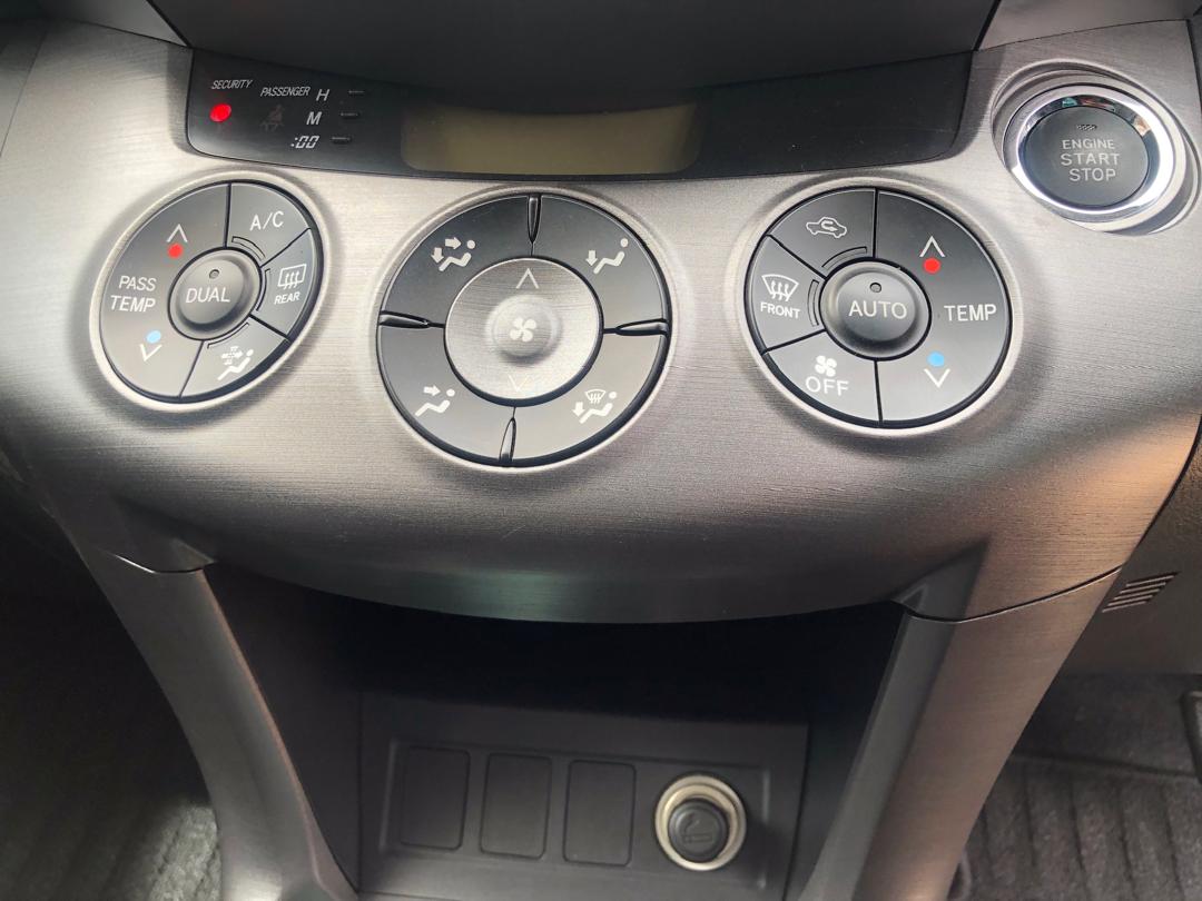 846	TOYOTA	VANGUARD 240S	2010 ACA38-5157965 DIRECT SHIPMENT FROM TOYOTA DEALER IN JAPAN