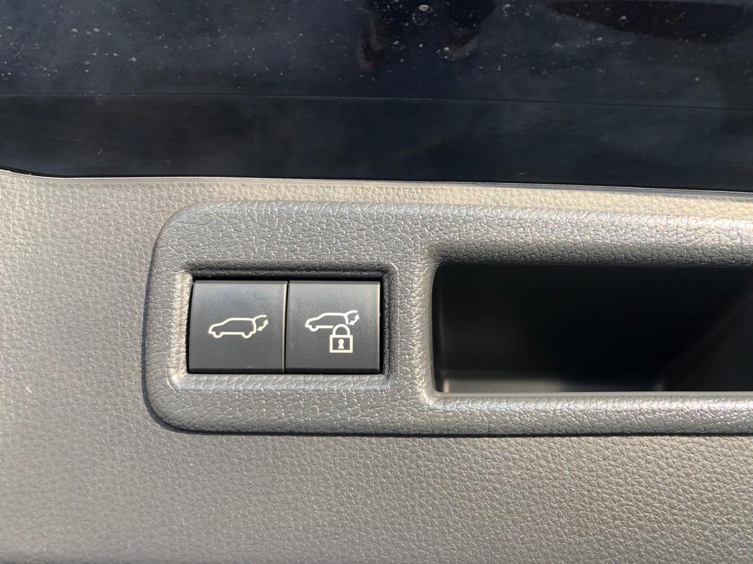 1027 TOYOTA HARRIER Z 2021 / Milage: 38,390 Km
