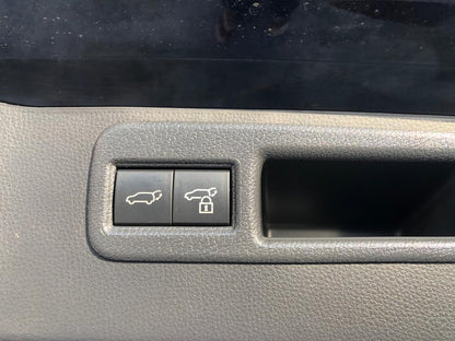 1027 TOYOTA HARRIER Z 2021 / Milage: 38,390 Km