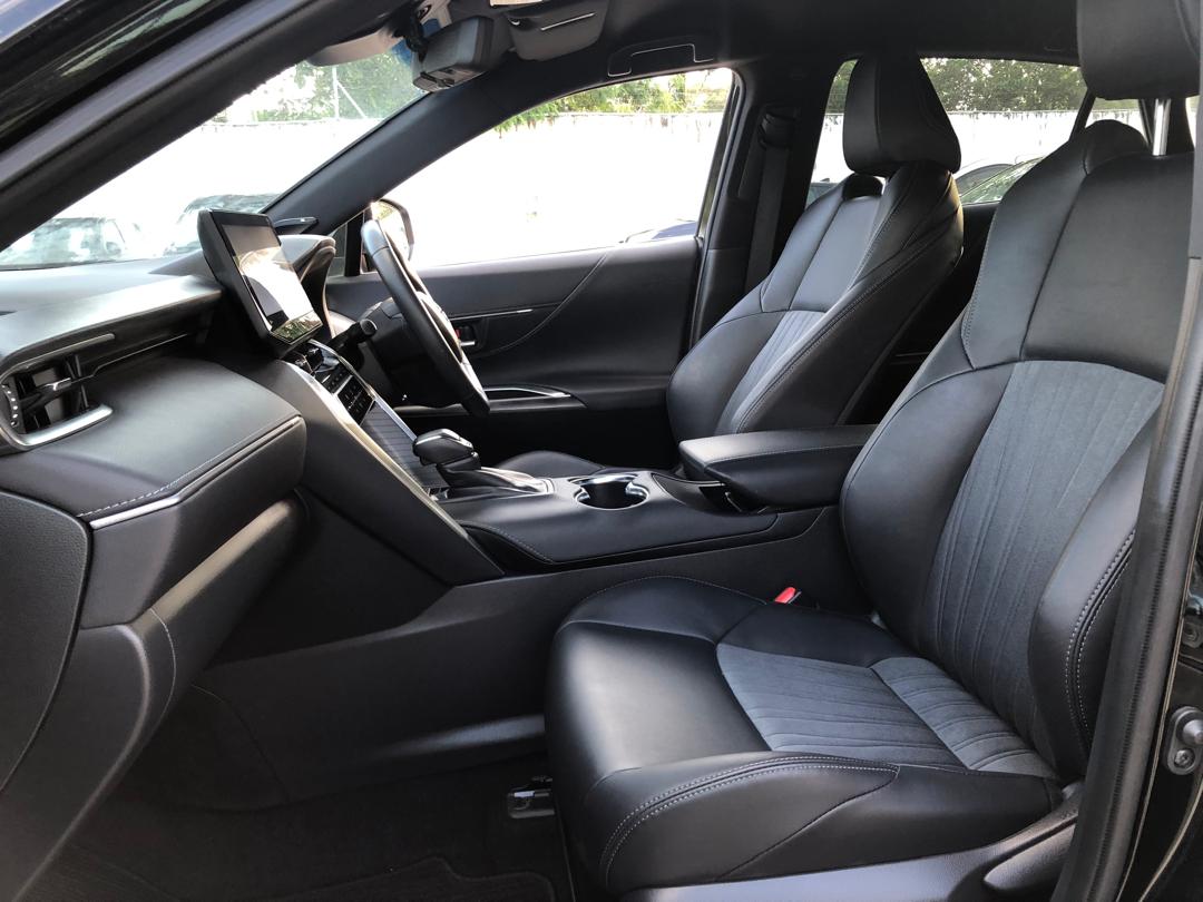 1027 TOYOTA HARRIER Z 2021 / Milage: 38,390 Km