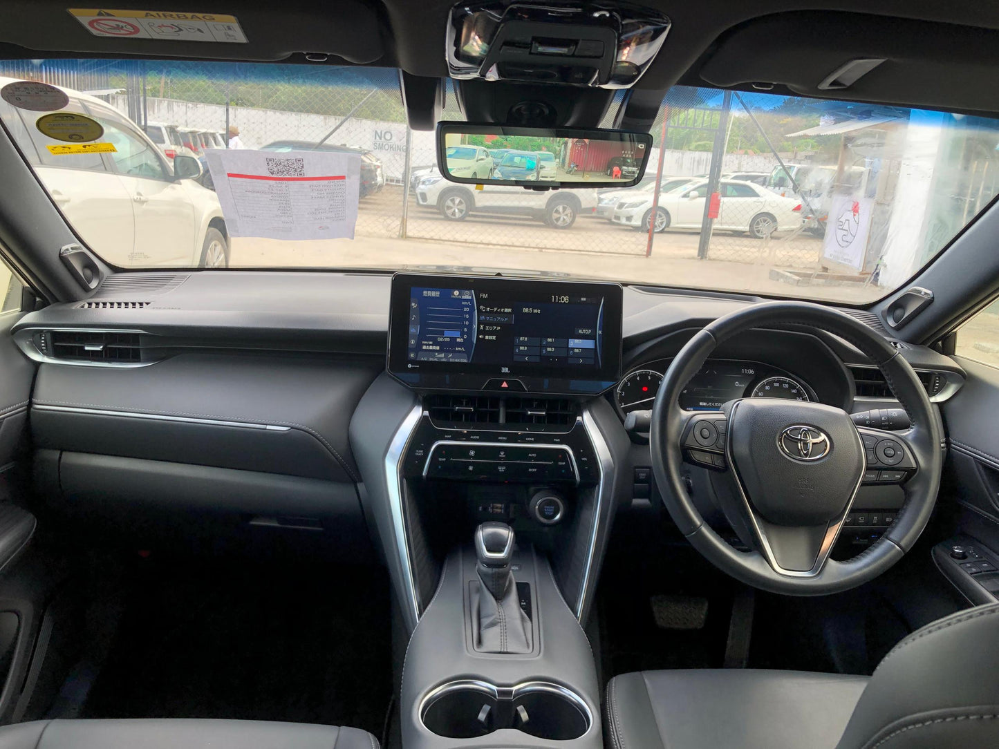 1042 TOYOTA HARRIER Z 2021 Milage: 44403 Km