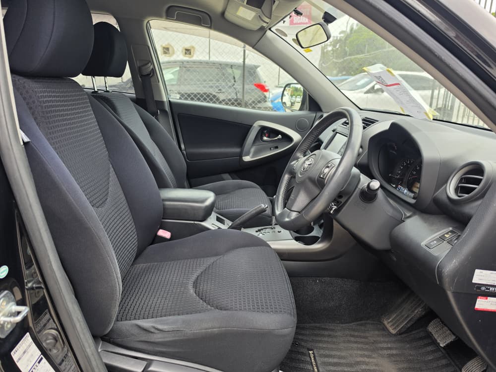 1066 TOYOTA VANGUARD 240S 2008 Milage: 86,233 Km