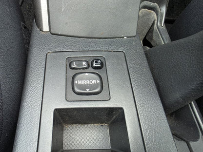1066 TOYOTA VANGUARD 240S 2008 Milage: 86,233 Km