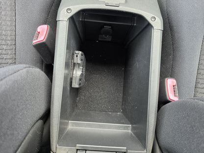 1066 TOYOTA VANGUARD 240S 2008 Milage: 86,233 Km