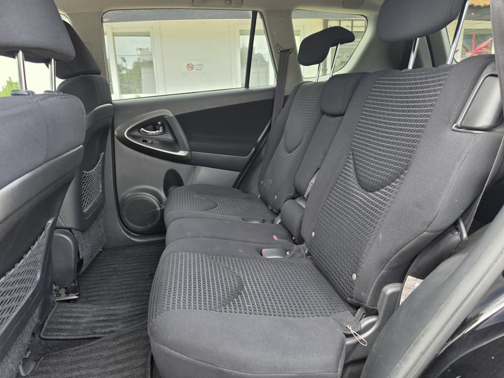 1066 TOYOTA VANGUARD 240S 2008 Milage: 86,233 Km