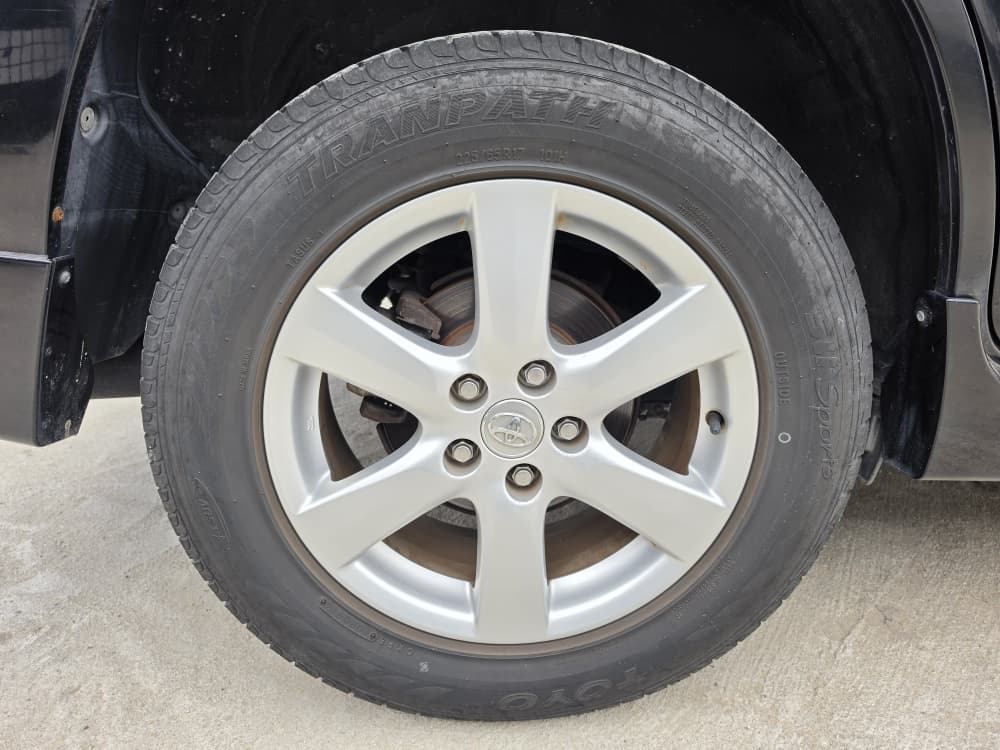 1066 TOYOTA VANGUARD 240S 2008 Milage: 86,233 Km