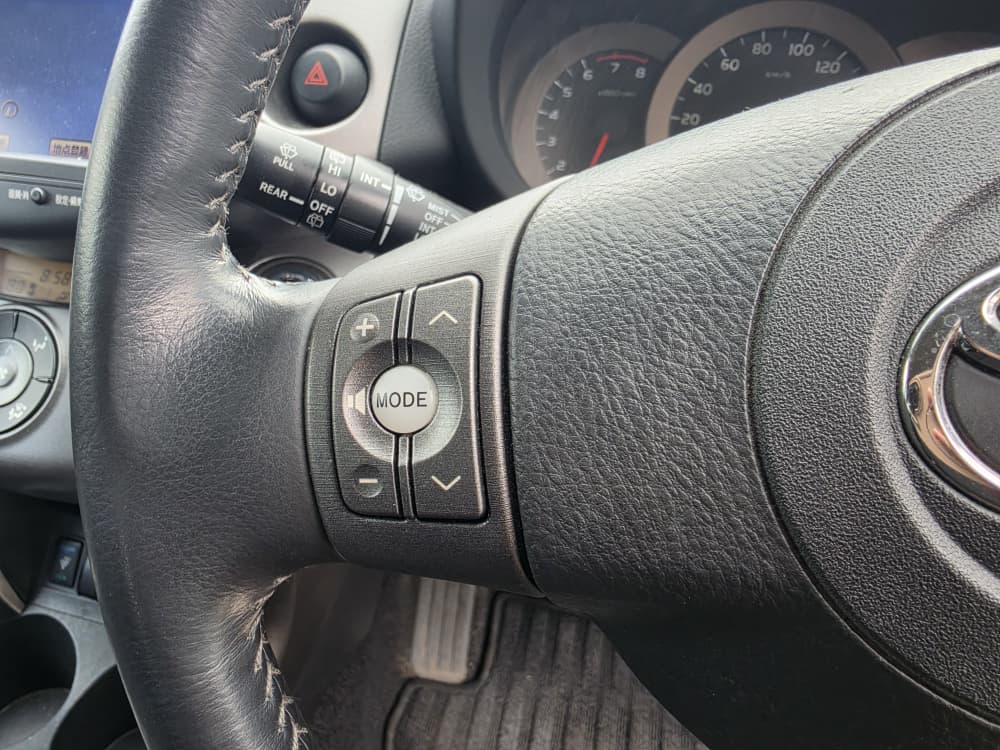 1066 TOYOTA VANGUARD 240S 2008 Milage: 86,233 Km