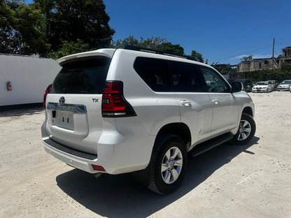 629. Toyota Land Cruiser Prado TX 2023