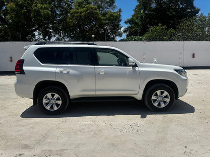 629. Toyota Land Cruiser Prado TX 2023