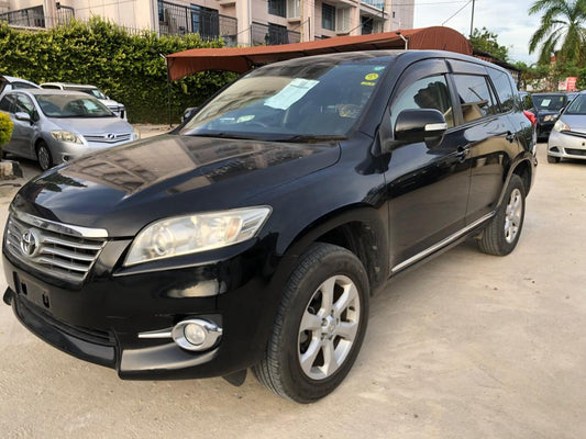 893. TOYOTA VANGUARD 240S 2011