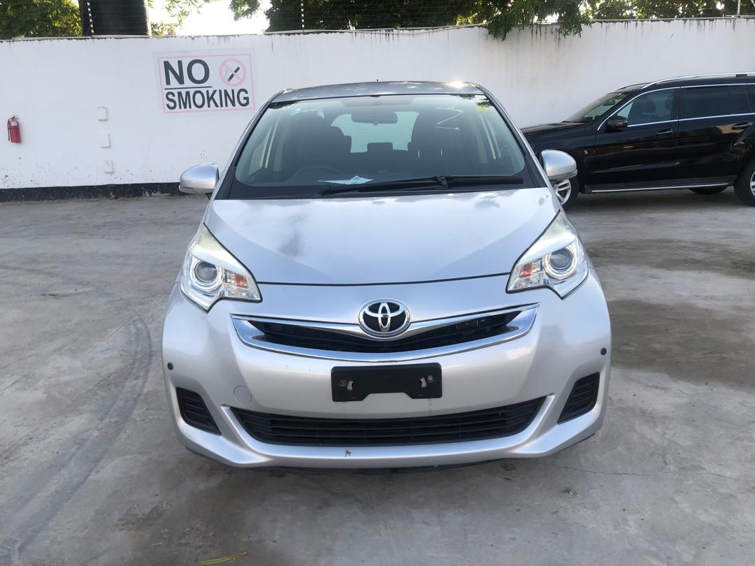 875 TOYOTA RACTIS X 2014