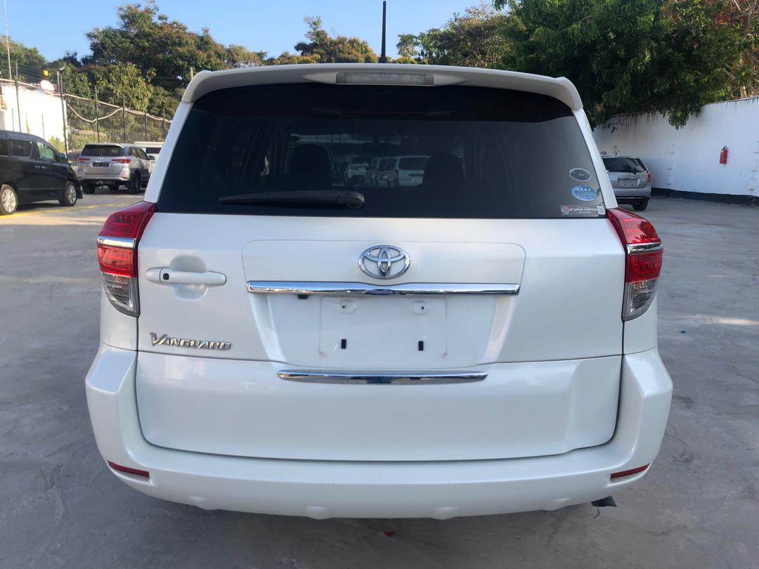 851. Toyota Vanguard 240S S-PKG 2011