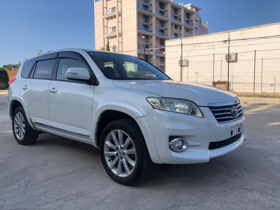 851. Toyota Vanguard 240S S-PKG 2011