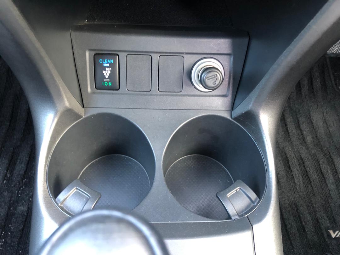 851. Toyota Vanguard 240S S-PKG 2011